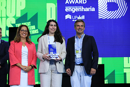Beatriz Miranda wins the APDC Best Media Thesis Award