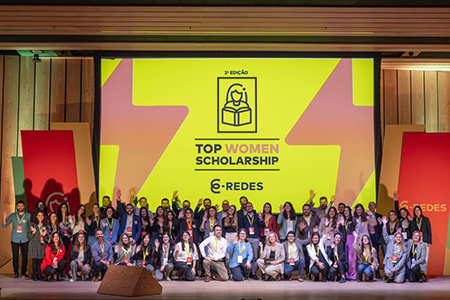 M.EIC students distinguished with an E-REDES Merit Scholarship