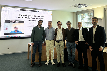 Provas de Doutoramento em Engenharia Informática: ”Enhancing Forecasting using Read & Write Recurrent Neural Networks”